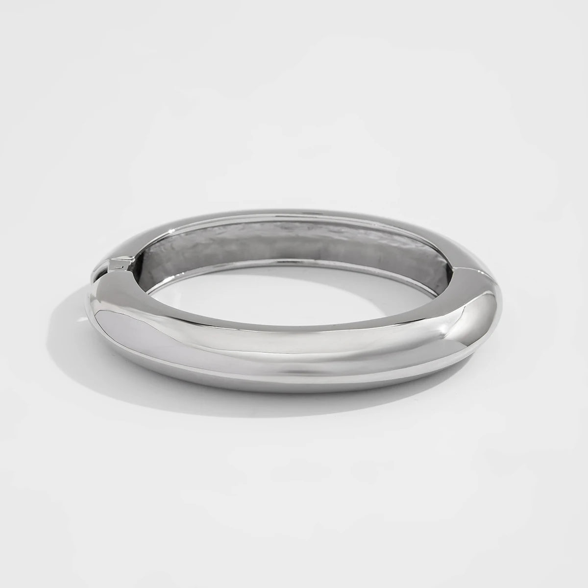 Lazourd Ingemark Exaggerated Retro Imitation Pearl Metal Bangles