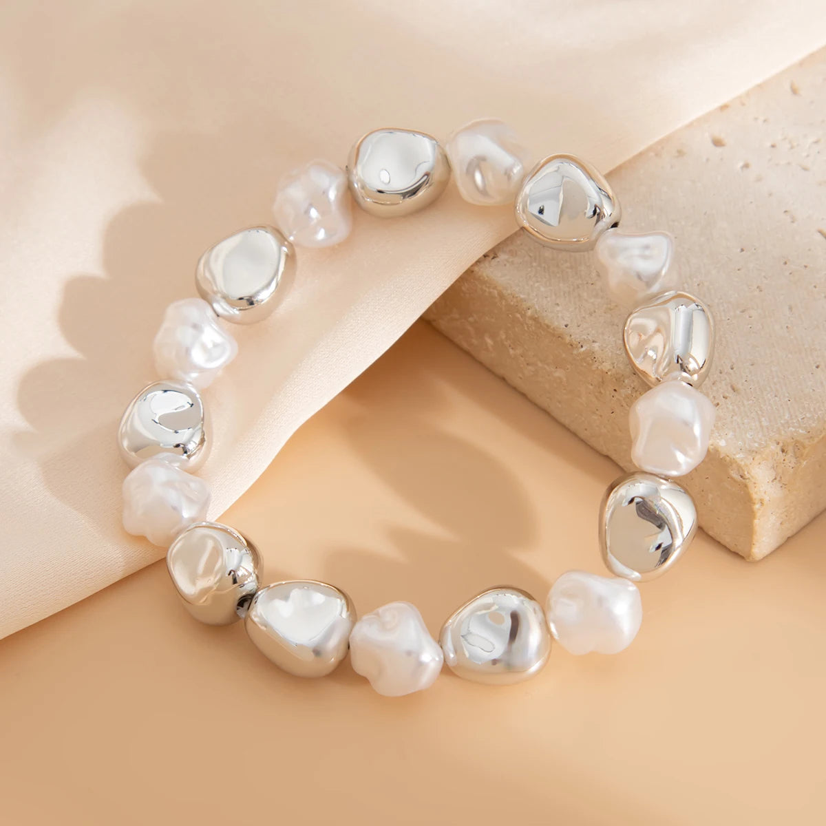 Lazourd Ingemark Exaggerated Retro Imitation Pearl Metal Bangles