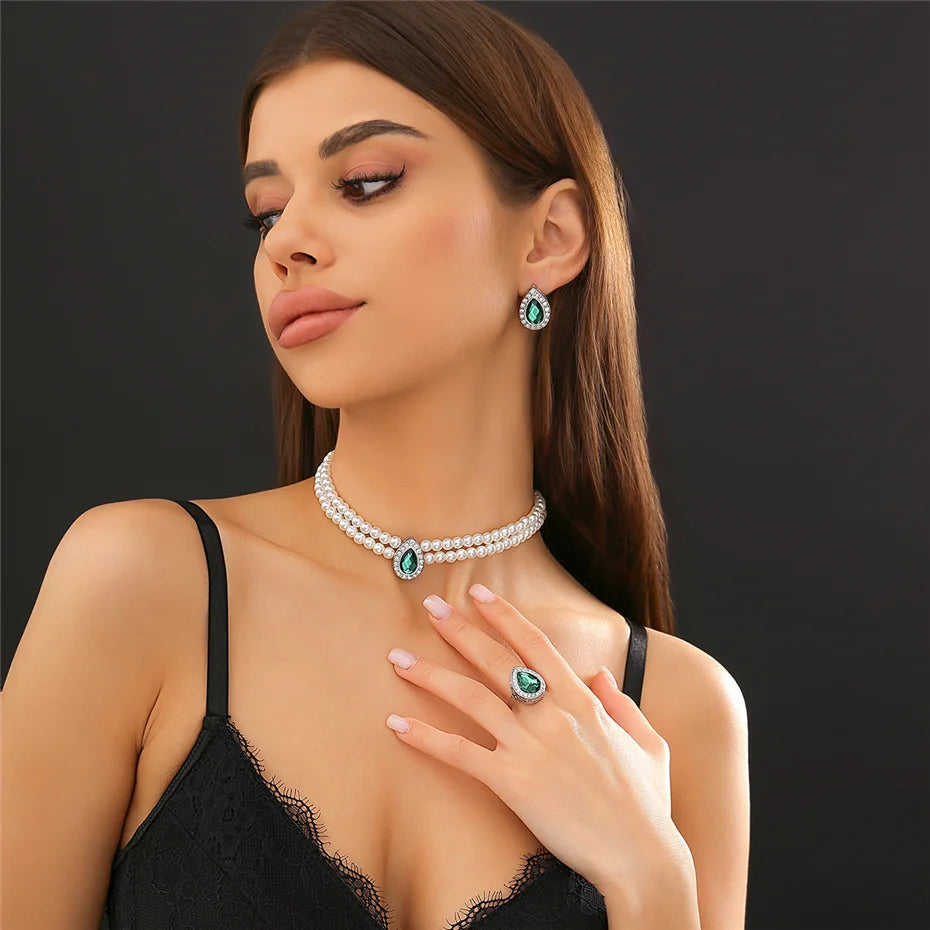 3Pcs Elegant Exquisite Green Rhinestone Imitation Pearl Chain Necklace Stud Earrings for Women Goth Engagement Rings Jewelry Set