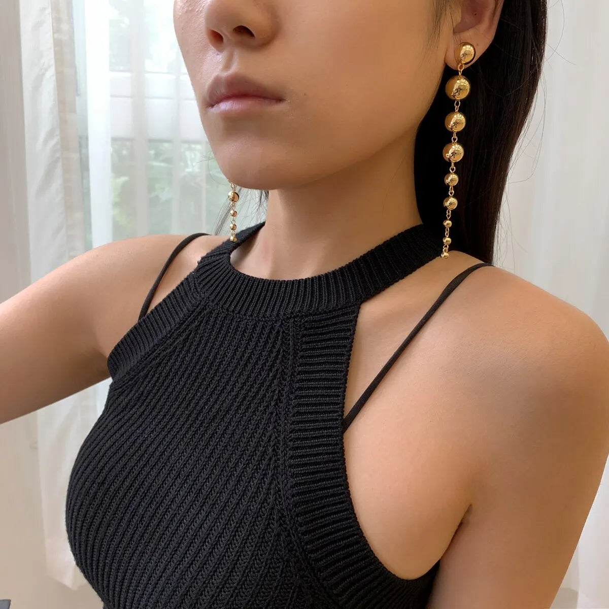 Punk Vintage Long Hanging Big Ball Pendant Drop Earrings for Women Classic Acrylic Bead Tassel Dangle Earrings Ear Jewelry Gift