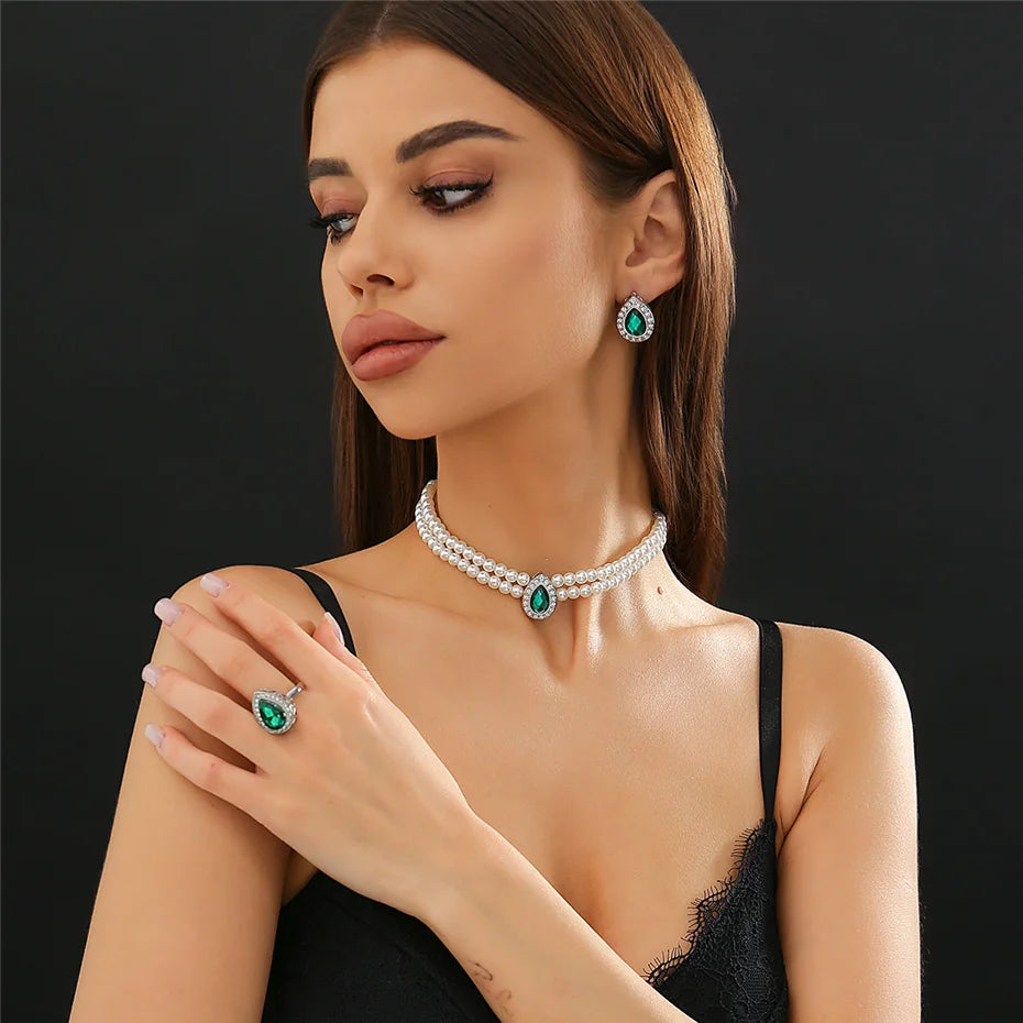 3Pcs Elegant Exquisite Green Rhinestone Imitation Pearl Chain Necklace Stud Earrings for Women Goth Engagement Rings Jewelry Set
