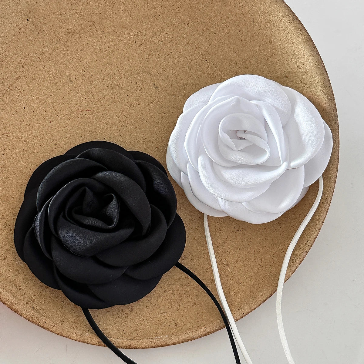 Exaggerated Romantic Big Rose Flower Clavicle Chain Necklace Women Kpop Adjustable Bowknot Rope Choker Jewelry Y2K Accessories